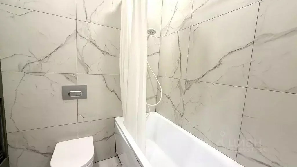 2-к кв. Пермский край, Пермь ул. Максима Горького, 45 (58.5 м) - Фото 2