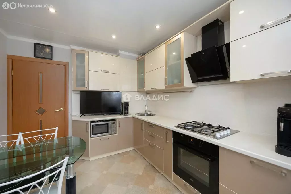 3-комнатная квартира: Благовещенск, посёлок Моховая Падь, квартал ДОС, ... - Фото 2