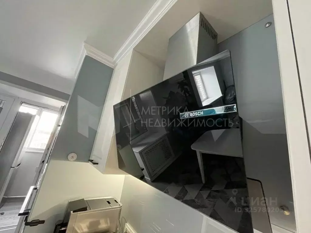 1-к кв. Тюменская область, Тюмень ул. Газопромысловая, 9 (51.3 м) - Фото 1