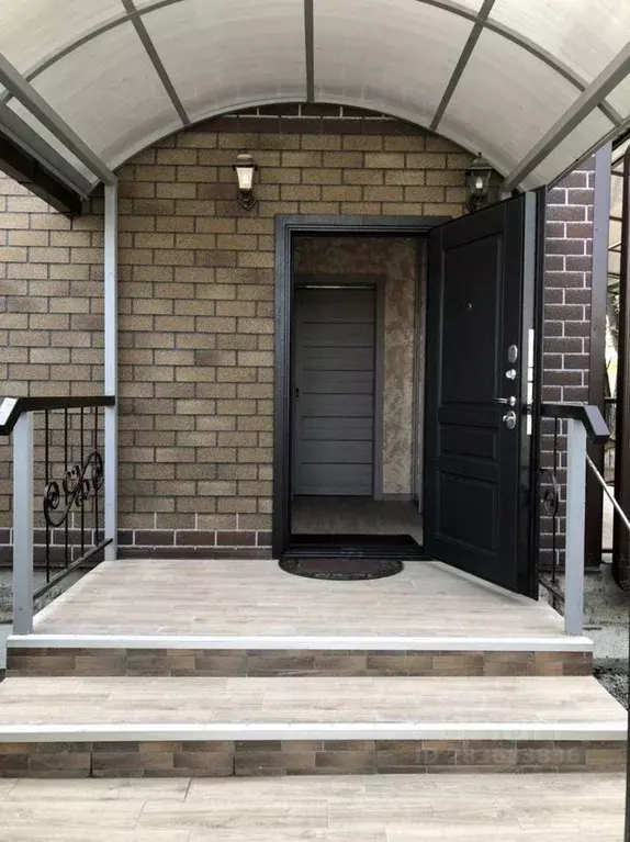 Дом в Ставропольский край, Предгорный муниципальный округ, с. Винсады ... - Фото 1