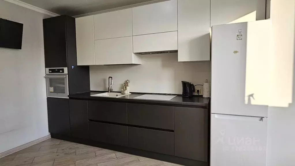 3-к кв. Калининградская область, Калининград ул. Юрия Гагарина, 101 ... - Фото 2