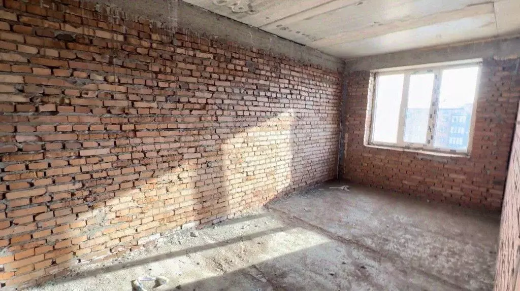 2-к кв. Северная Осетия, Владикавказ ул. Курсантов-Кировцев, 14 (77.0 ... - Фото 2