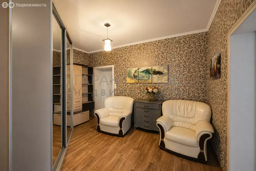 2-комнатная квартира: Липецк, улица Бунина, 15 (80.1 м) - Фото 1