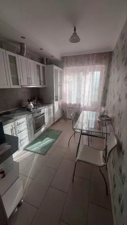 2-к. квартира, 70 м, 1/6 эт. - Фото 1