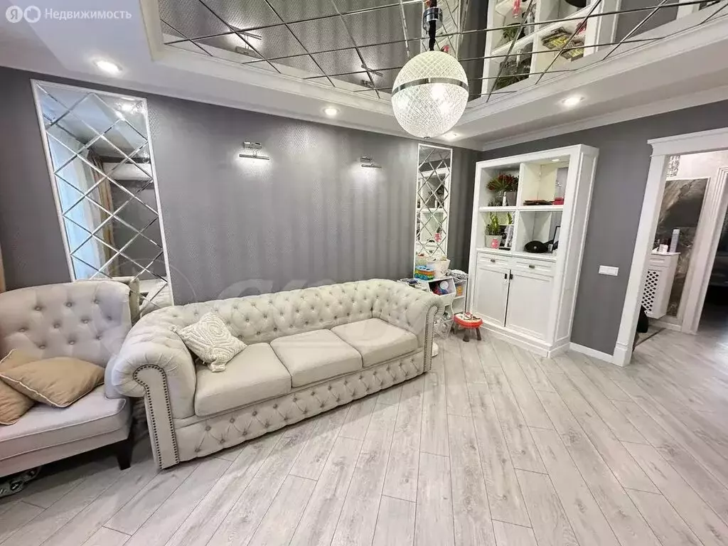 3-комнатная квартира: Ялуторовск, улица Свободы, 164к3 (73 м) - Фото 2