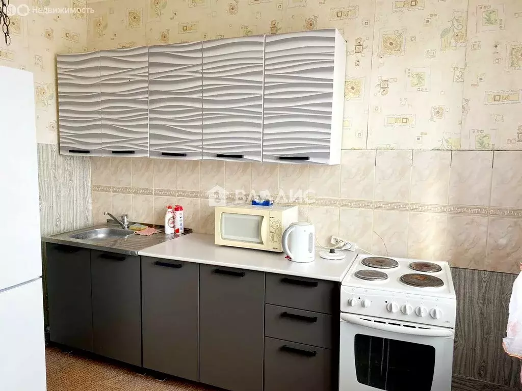 2-комнатная квартира: Тобольск, 9-й микрорайон, 28А (51 м) - Фото 1
