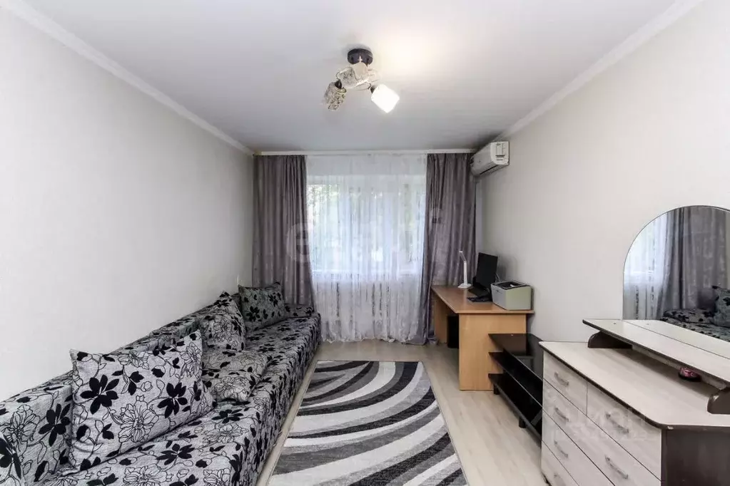 2-к кв. Тюменская область, Тюмень Юганский проезд, 13 (44.2 м) - Фото 1