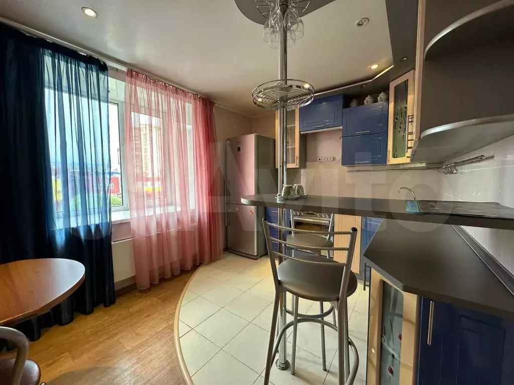 2-к. квартира, 60 м, 3/14 эт. - Фото 1