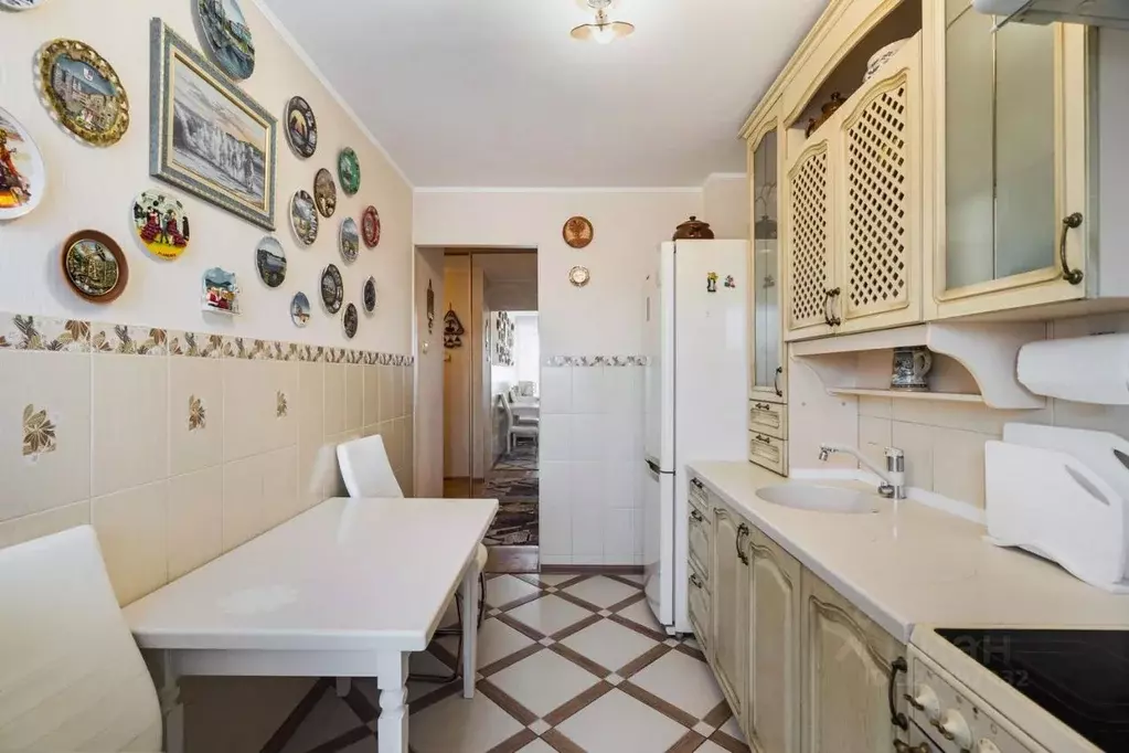 3-к кв. Томская область, Томск просп. Кирова, 32 (58.6 м) - Фото 2