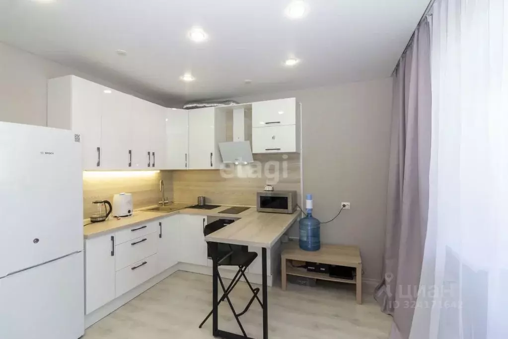 1-к кв. Тюменская область, Тюмень ул. Мельникайте, 144А (41.0 м) - Фото 1