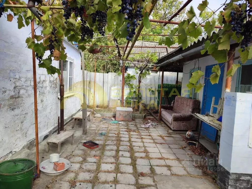 Дом в Краснодарский край, Темрюк ул. Карпузи, 7 (37 м) - Фото 1