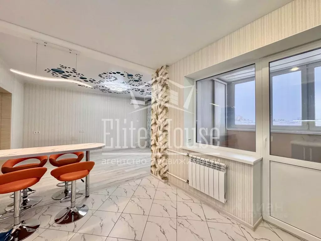 3-к кв. Калужская область, Калуга ул. 65 лет Победы, 45 (79.4 м) - Фото 1