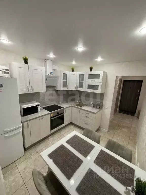 2-к кв. Кировская область, Киров Социалистическая ул., 7 (57.0 м) - Фото 2