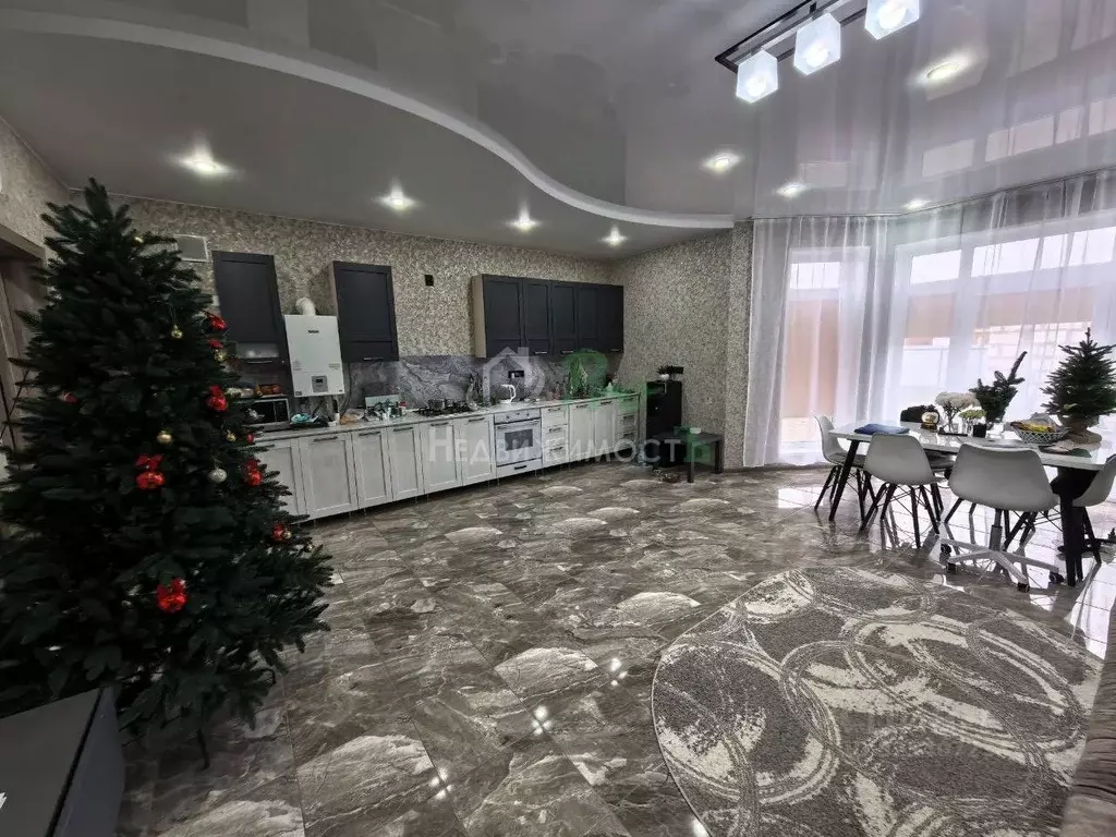 Дом в Краснодарский край, Ейск Ивановская ул. (120 м) - Фото 1