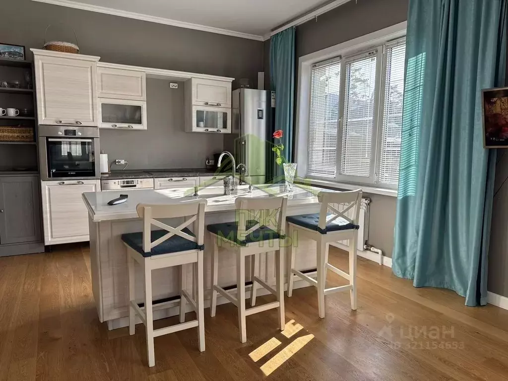 Дом в Бурятия, Улан-Удэ Радужный мкр, ул. Военная (287 м) - Фото 2