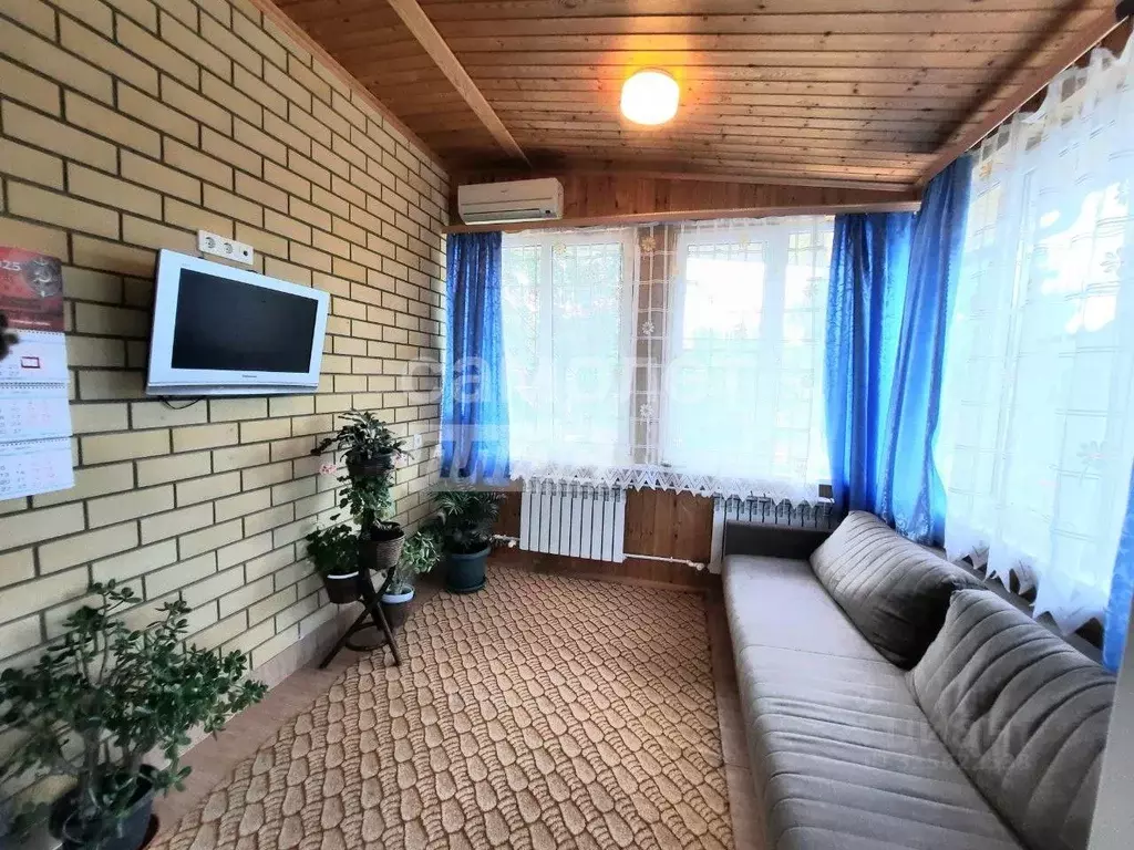 Дом в Краснодарский край, Динской район, Новотитаровское с/пос, Осечки ... - Фото 1