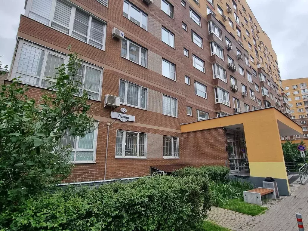 2-к кв. Москва пос. Коммунарка, ул. Ясная, 10 (68.0 м) - Фото 0