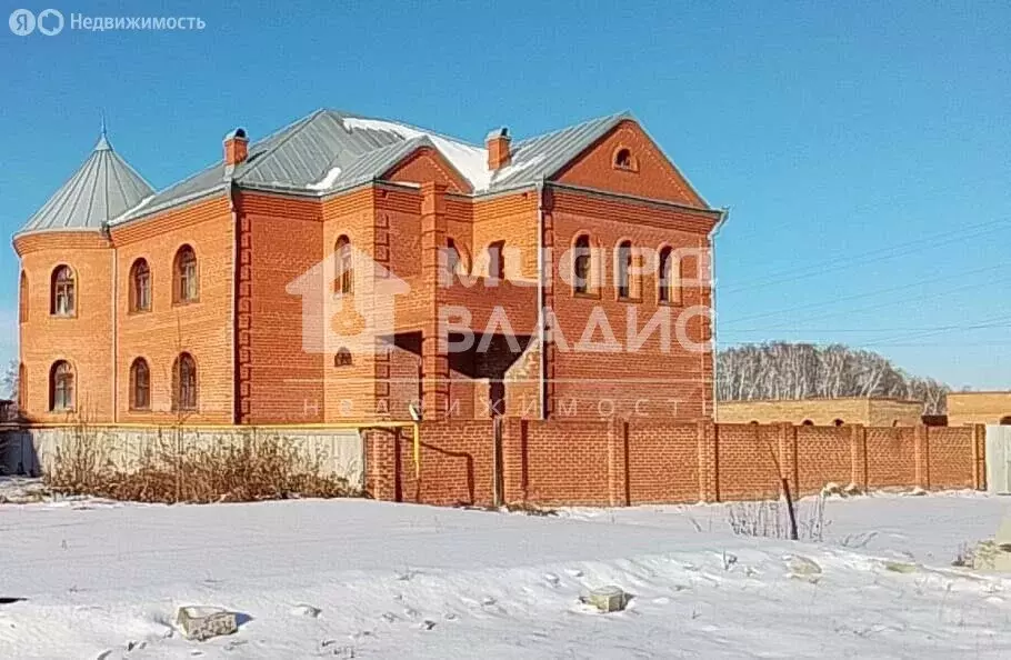 Дом в Омск, Верхнеднепровская улица, 77 (589.5 м) - Фото 1