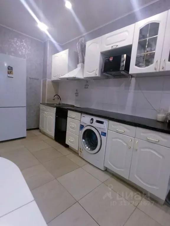 3-к кв. Ханты-Мансийский АО, Лангепас Светлый проезд, 12 (68.0 м) - Фото 1