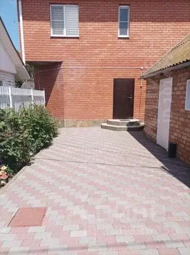 Дом в Краснодарский край, Ейск Октябрьская ул. (75 м) - Фото 0