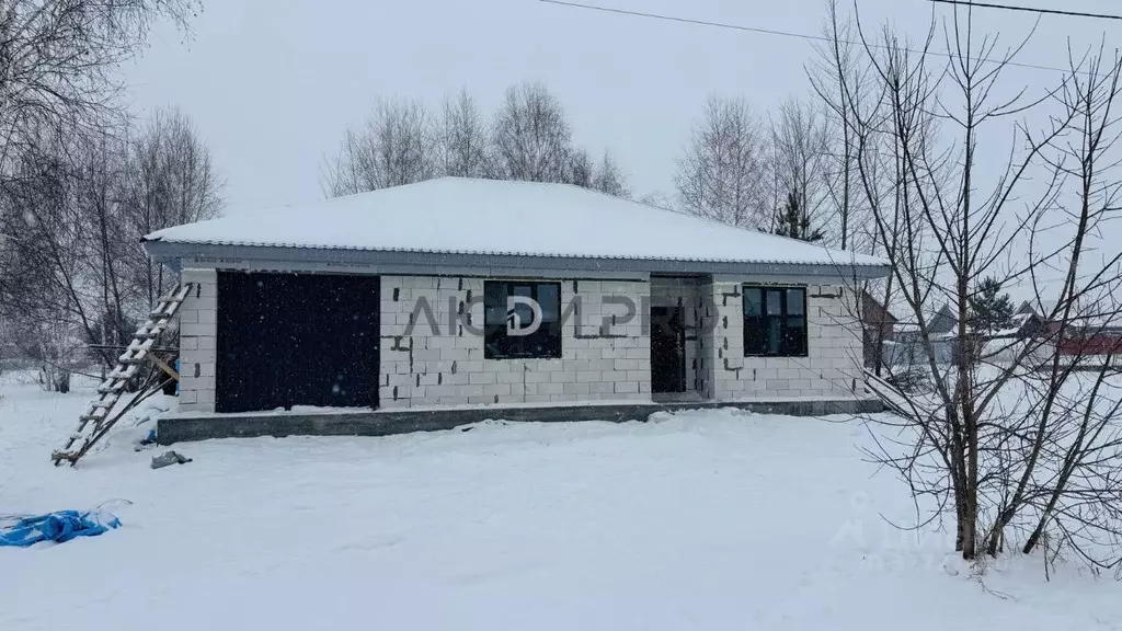 Дом в Алтайский край, Первомайский район, с. Санниково ул. Обская, 6 ... - Фото 1