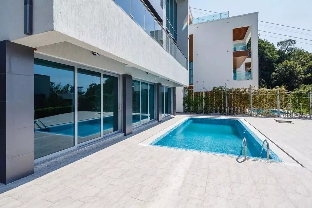 Дом в Краснодарский край, Сочи Приморье мкр, ул. Есауленко, 20 (340 м) - Фото 1