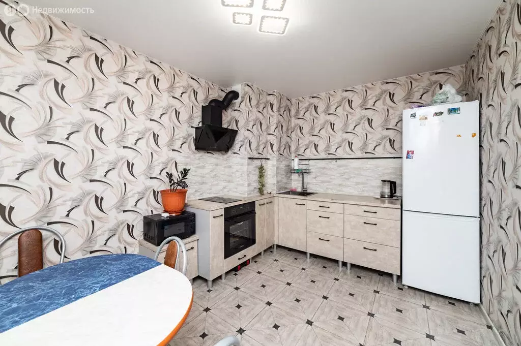 2-комнатная квартира: Курган, жилой район Заозёрный, 8-й микрорайон, 6 ... - Фото 2