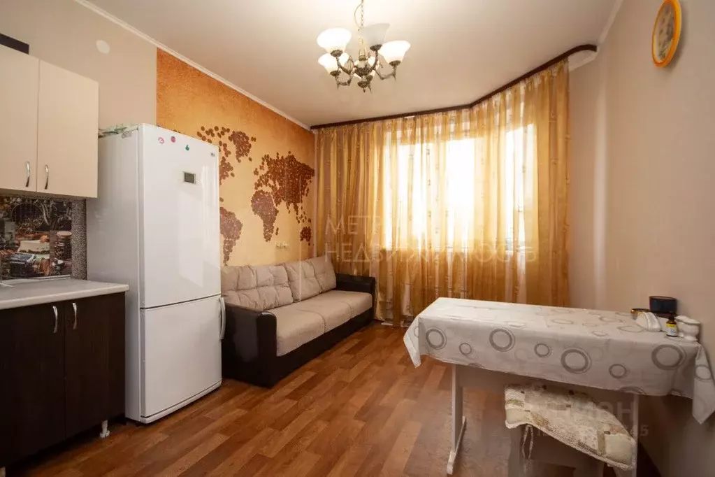 1-к кв. Тюменская область, Тюмень Заречный проезд, 33 (53.5 м) - Фото 1