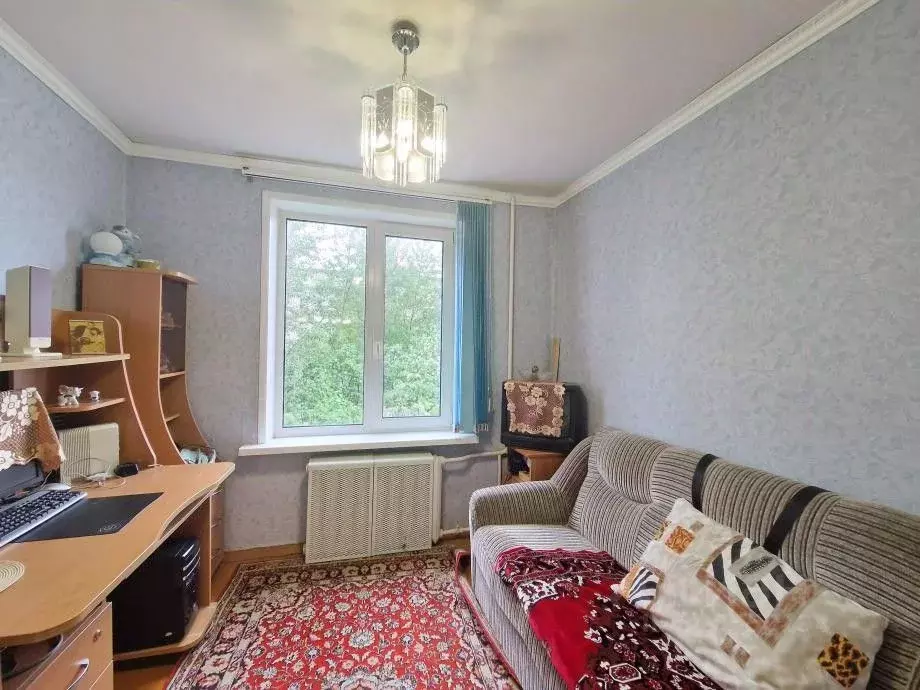 3-к кв. Пермский край, Березники ул. Парижской Коммуны, 42 (45.0 м) - Фото 0