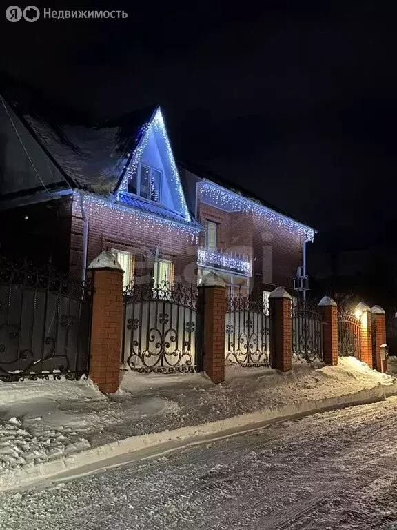 Дом в посёлок Апрель, проезд Геологов (250 м) - Фото 1