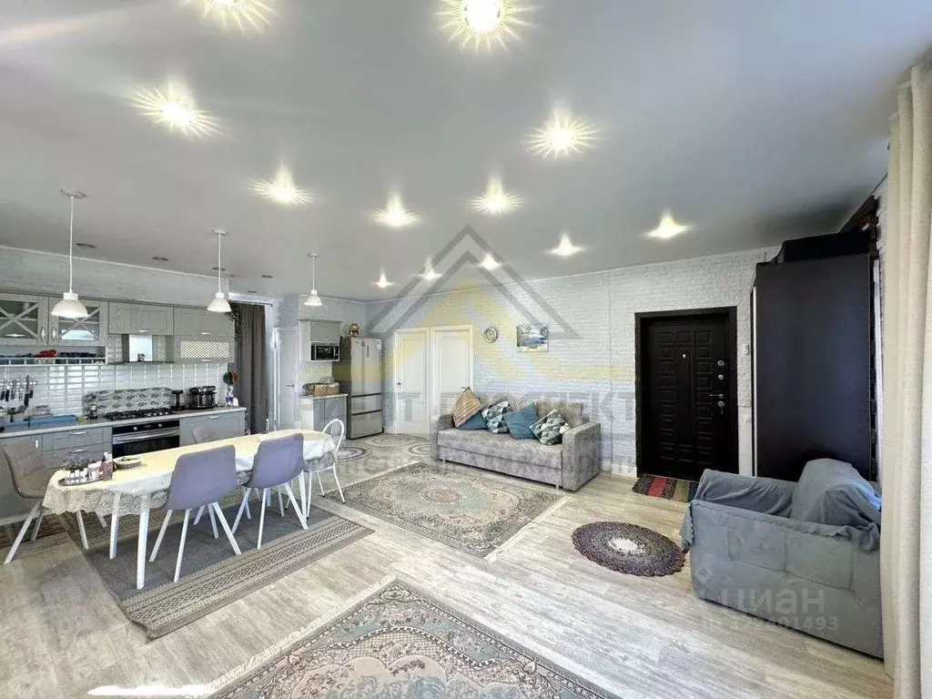 Дом в Белгородская область, Старый Оскол ул. Алексеевская (114 м) - Фото 2