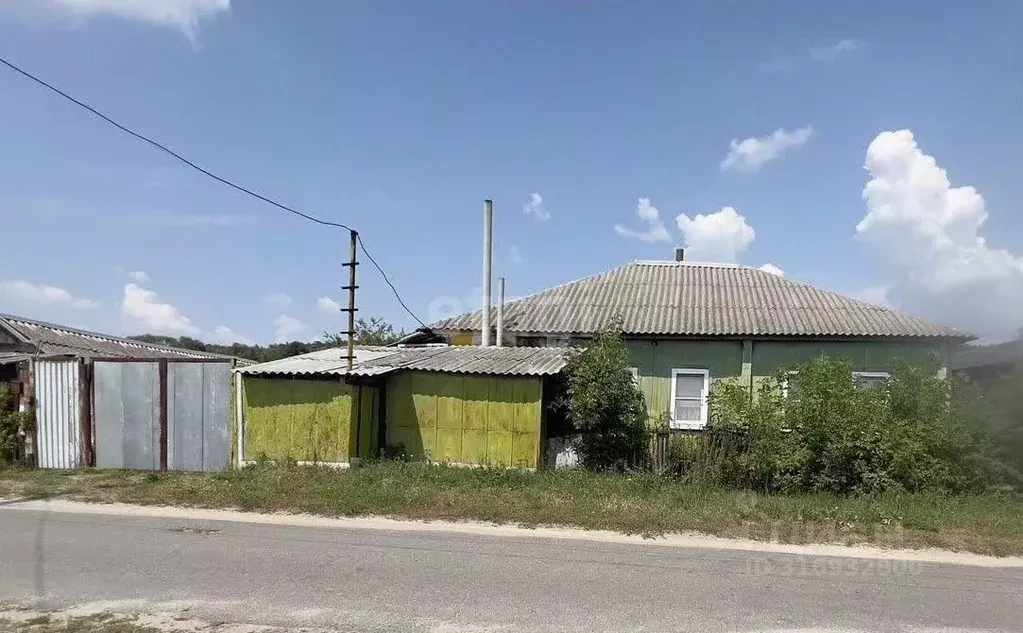 Дом в Белгородская область, Старооскольский городской округ, Чумаки ... - Фото 1