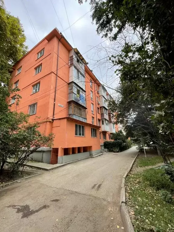 2-к кв. Крым, Симферополь ул. Гагарина, 9А (50.0 м) - Фото 0