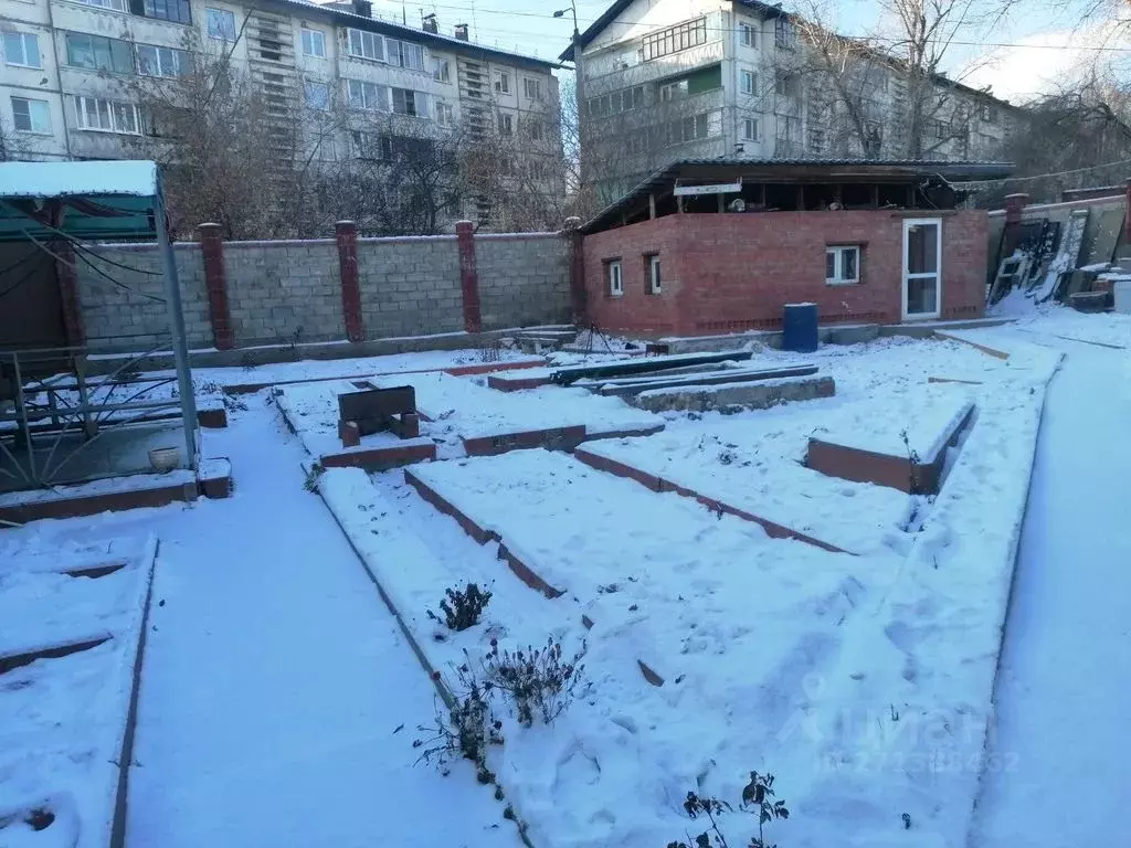 Дом в Иркутская область, Иркутск ул. Павла Красильникова, 167 (50 м) - Фото 1