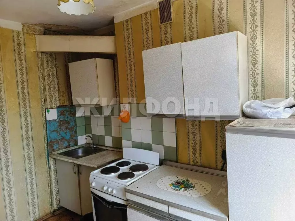 3-к кв. Алтайский край, Барнаул ул. 40 лет Октября, 2/18 (60.0 м) - Фото 1