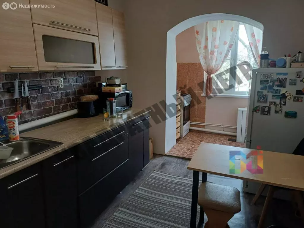 3-комнатная квартира: Комсомольский, улица Ленина, 21 (64.7 м) - Фото 0