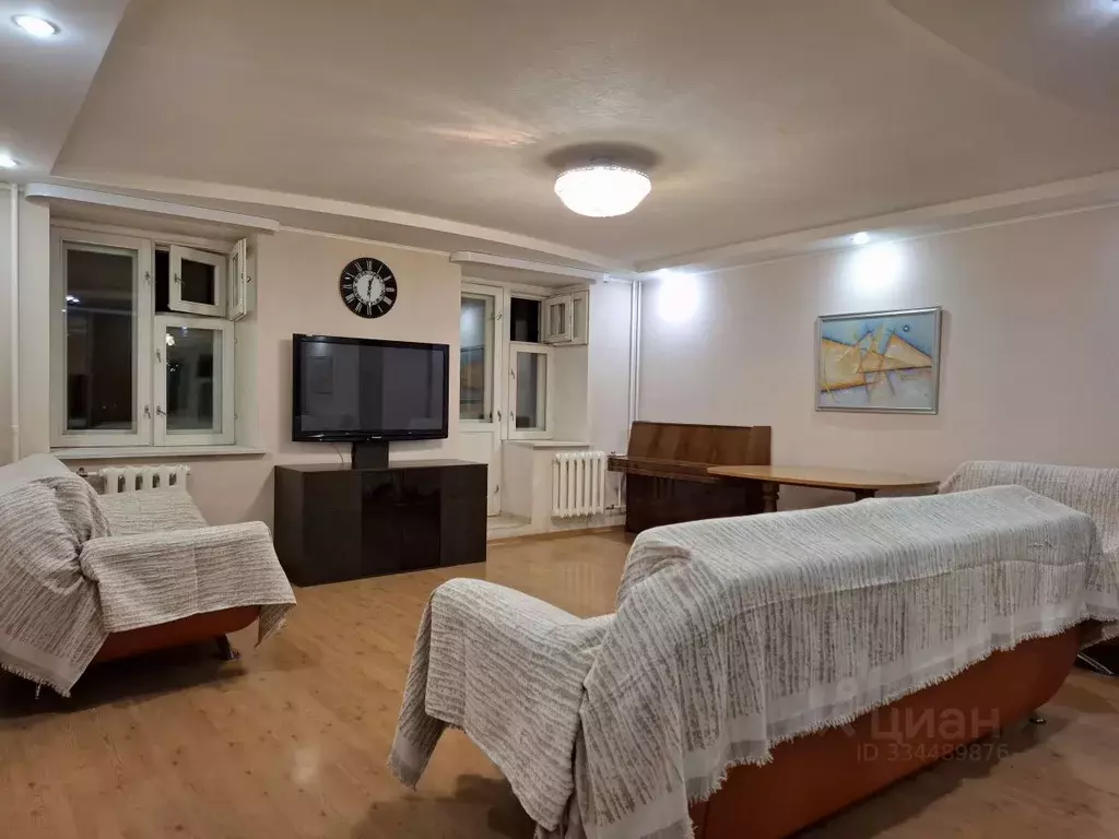 3-к кв. Кировская область, Киров ул. МОПРА, 25к2 (85.0 м) - Фото 1