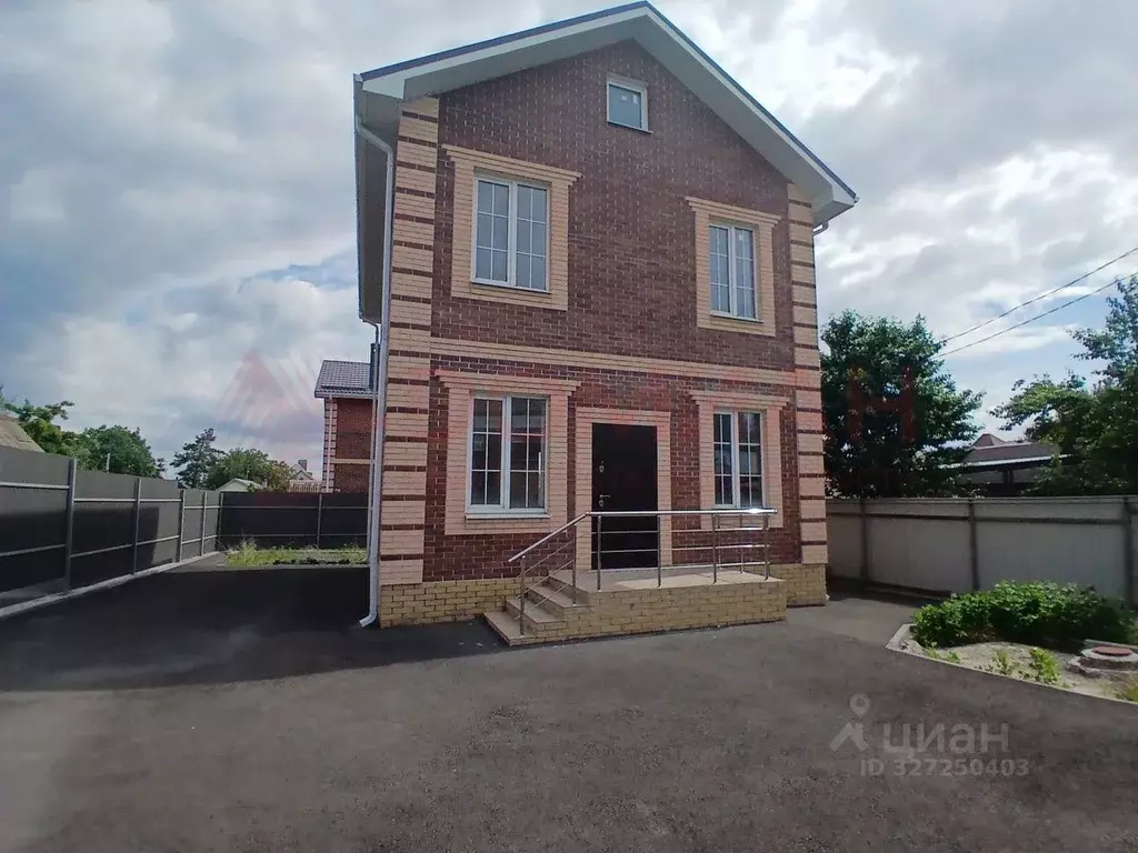 Дом в Ростовская область, Аксай просп. Ленина (100 м) - Фото 1