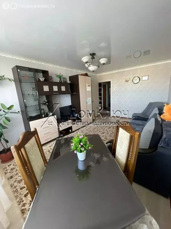 2-комнатная квартира: Кумертау, улица Салавата, 1 (48.3 м) - Фото 1