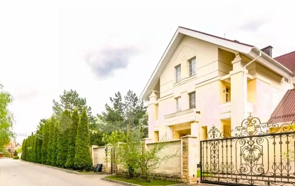 Дом в Московская область, Одинцовский городской округ, пос. Барвиха  ... - Фото 1