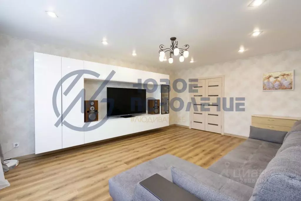 4-к кв. Омская область, Омск Омская ул., 136к1 (103.4 м) - Фото 1