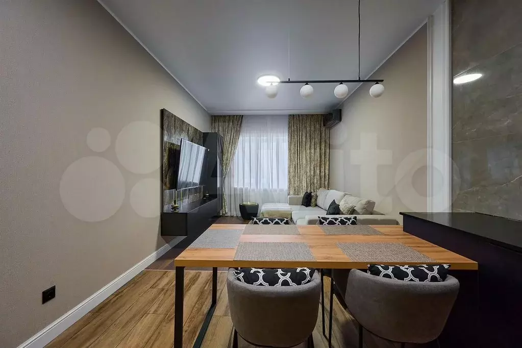 3-к. квартира, 77,9 м, 1/23 эт. - Фото 1