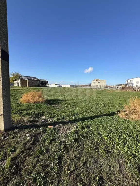 Участок в Крым, Сакский район, Лесновское с/пос, с. Владимировка ул. ... - Фото 1