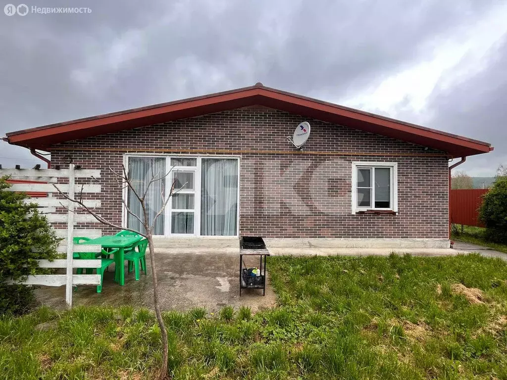 Дом в посёлок Каменномостский, улица Гагарина, 37 (135 м) - Фото 1