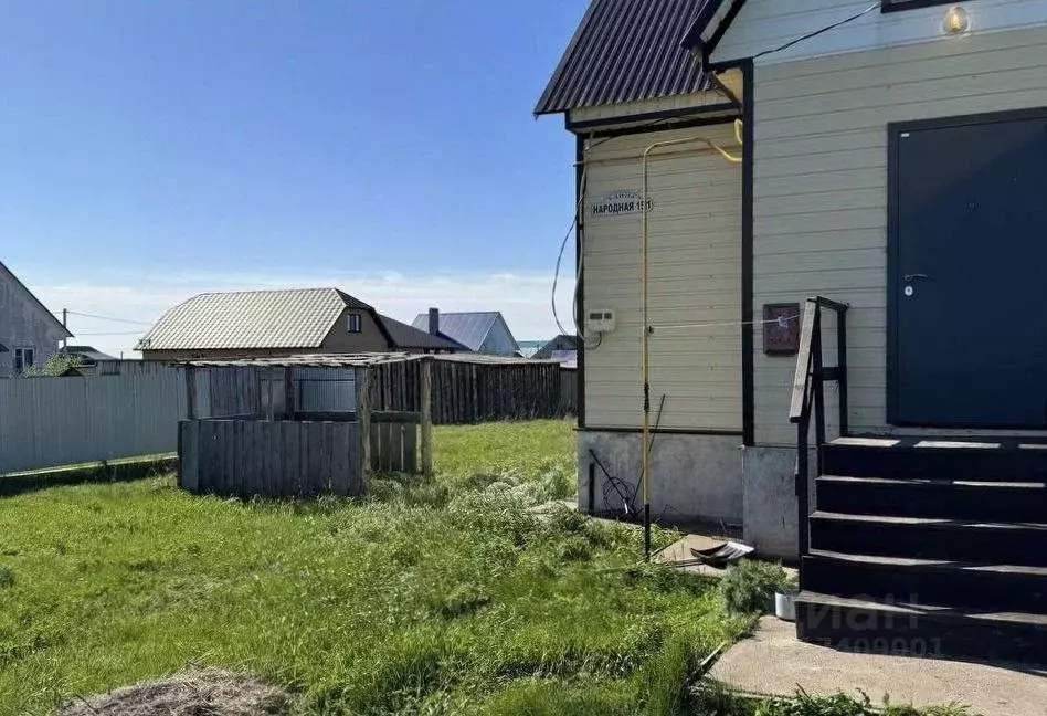 Дом в Оренбургская область, с. Шарлык ул. Народная, 11 (33 м) - Фото 1