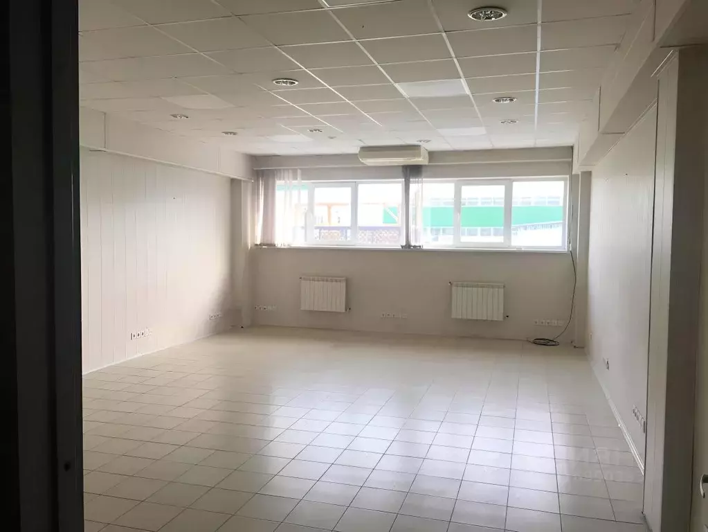 Офис в Свердловская область, Березовский Режевской тракт, 15-й км, 1 ... - Фото 0