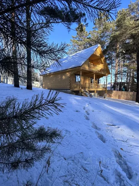 Дом в Иркутская область, Иркутский муниципальный округ, д. Карлук, ... - Фото 1