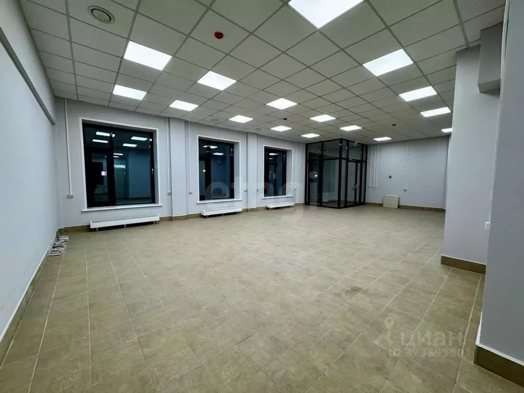 Помещение свободного назначения в Красноярский край, Красноярск ул. ... - Фото 1