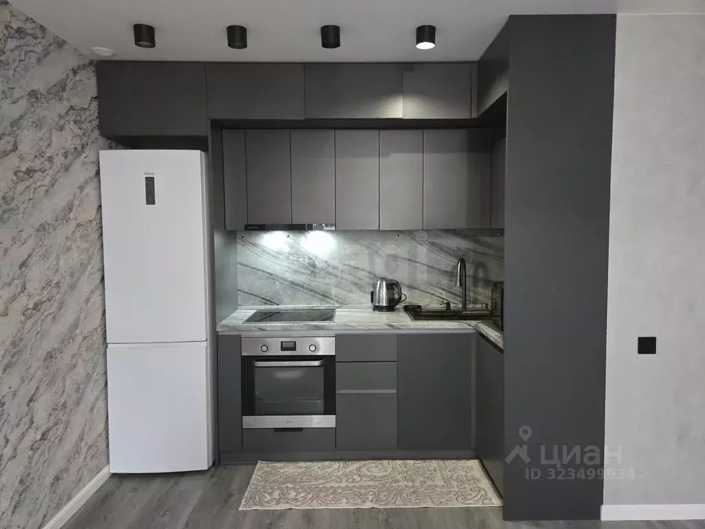 2-к кв. Тюменская область, Тюмень Харьковская ул., 74 (50.0 м) - Фото 1