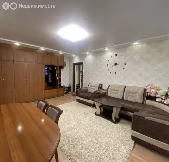 2-комнатная квартира: Краснодар, Кореновская улица, 73 (56 м) - Фото 0